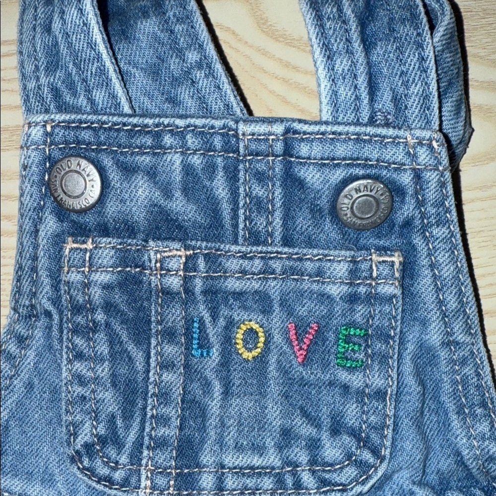 FREE SHIPPING Old Navy Denim Kids Overalls with Embroidered Details - Picture 3 of 7